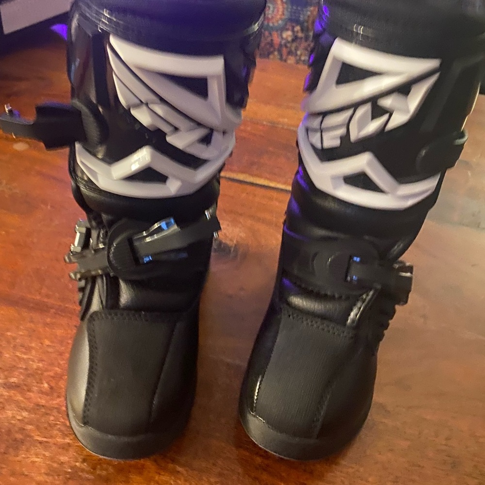 Never worn, Maverick dirt bike boots size 10, little boys
